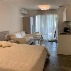  Appartamento Appartarbus White Italia